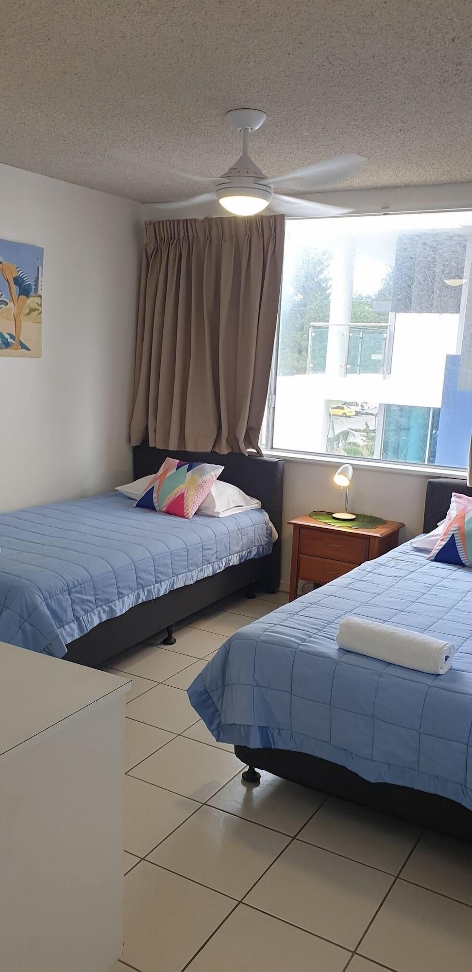 Wyuna Beachfront Holiday Apartments Голд-Кост Экстерьер фото