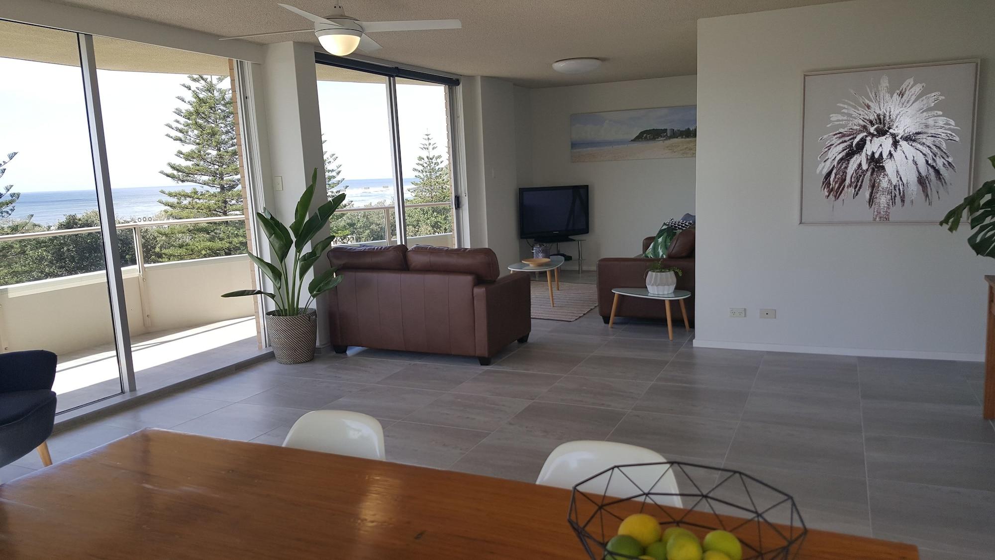 Wyuna Beachfront Holiday Apartments Голд-Кост Экстерьер фото